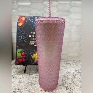 Starbucks Matte Light Pink Chain Link Soft
Touch Venti Tumbler BRAND NEW. NWT